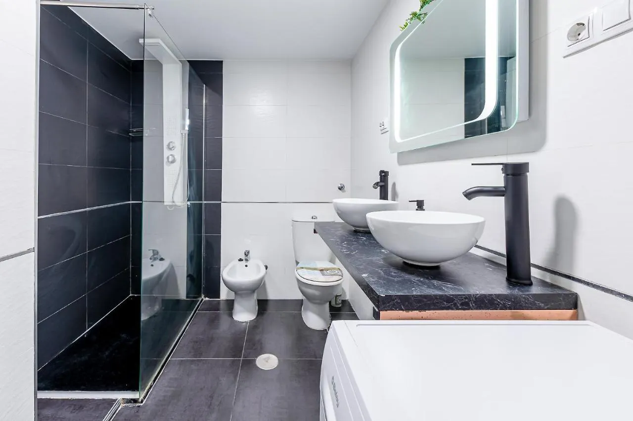 Apartment 797 Holiday Rentals - Acogedor Apartamento Para 3 Con Piscina Benalmadena