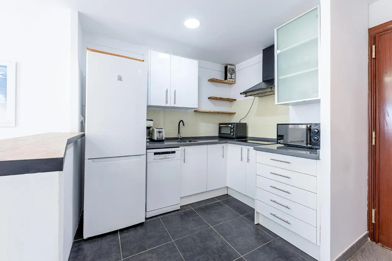 Apartment 797 Holiday Rentals - Acogedor Apartamento Para 3 Con Piscina Benalmadena Spain