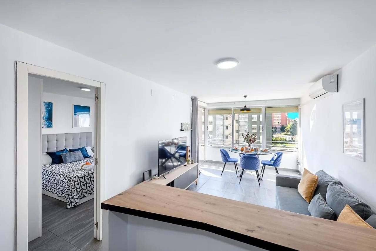 797 Holiday Rentals - Acogedor Apartamento Para 3 Con Piscina Benalmadena