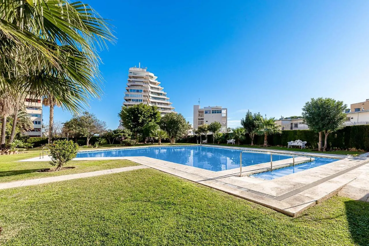 797 Holiday Rentals - Acogedor Apartamento Para 3 Con Piscina Benalmadena