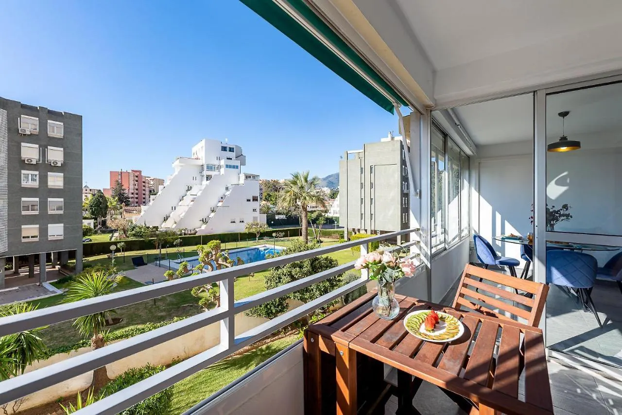 アパート 797 Holiday Rentals - Acogedor Apartamento Para 3 Con Piscina ベナルマデナ